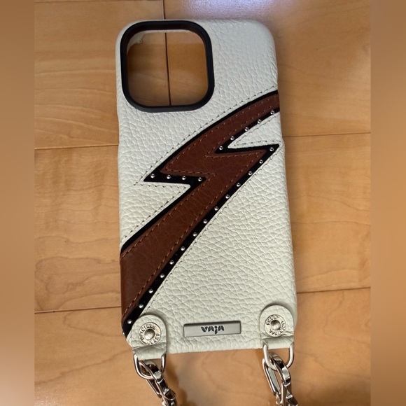 Vaja Custom Hands free iPhone 15 Pro Max Case - Picture 4 of 6